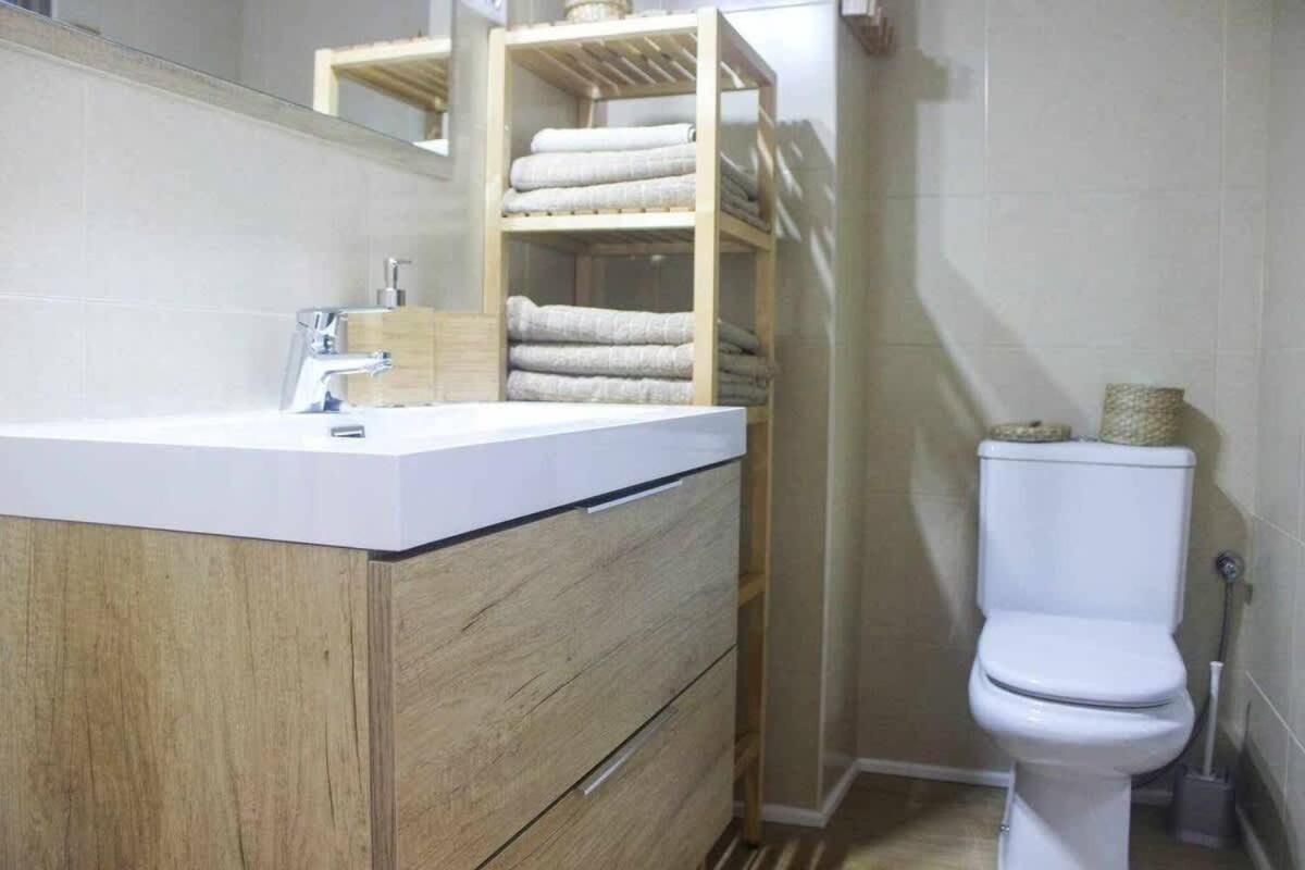 Vivendos - Ma07 - Sostoa Appartement Málaga Buitenkant foto